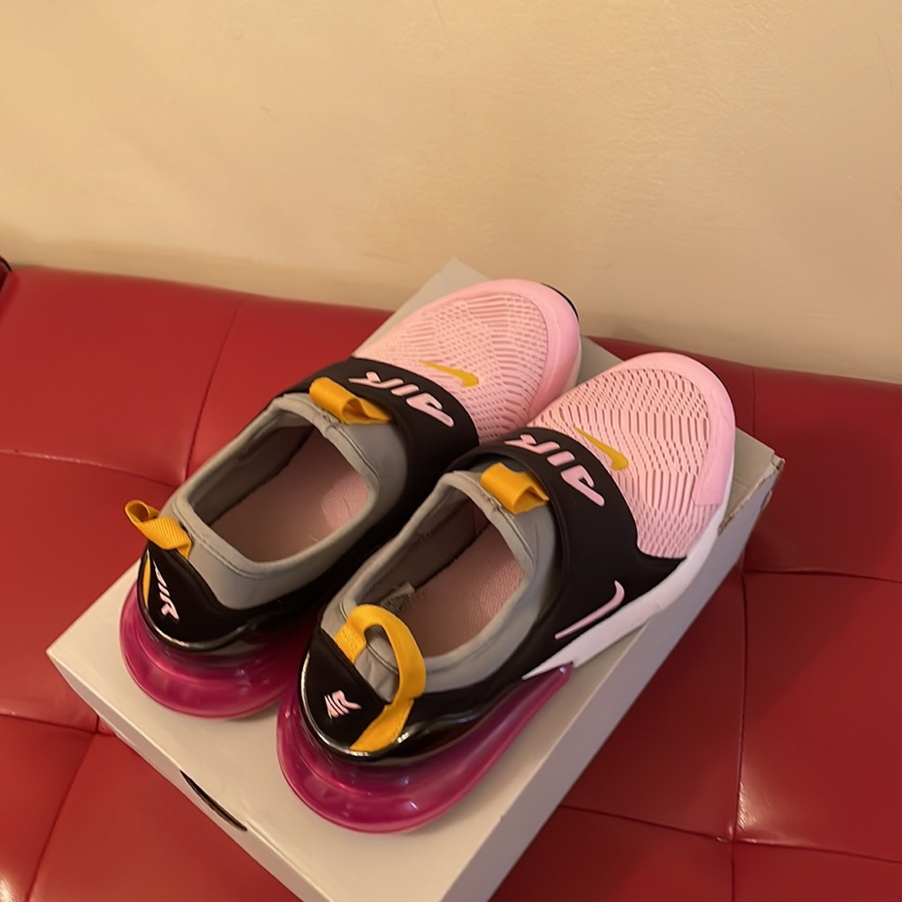 Nike Air Max 270 Extreme
Big Kids’ Shoes - Picture 7 of 8